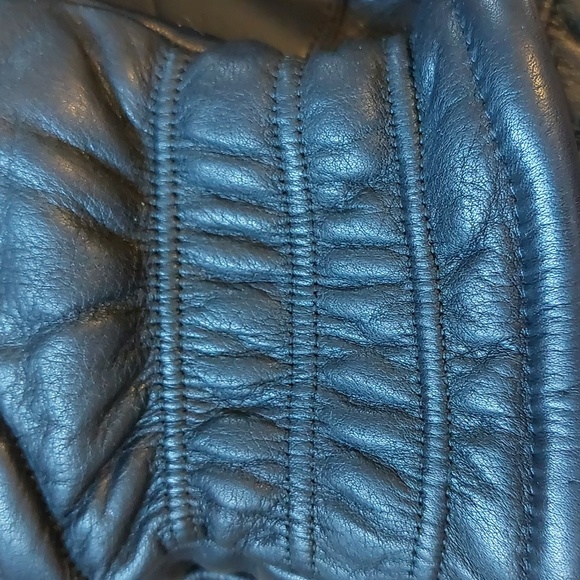 Vintage Leather Fur Lined Mittens - Picture 4 of 8